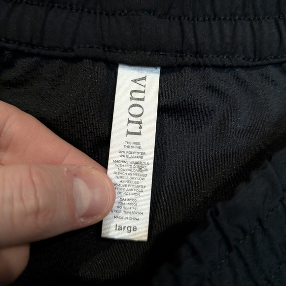 Vuori Clementine Short 2.0 Women's L Lined Black Camo - Picture 4 of 4